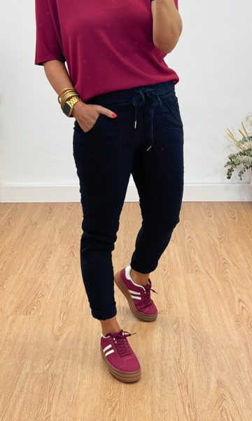 Pantalón arrugadito negro