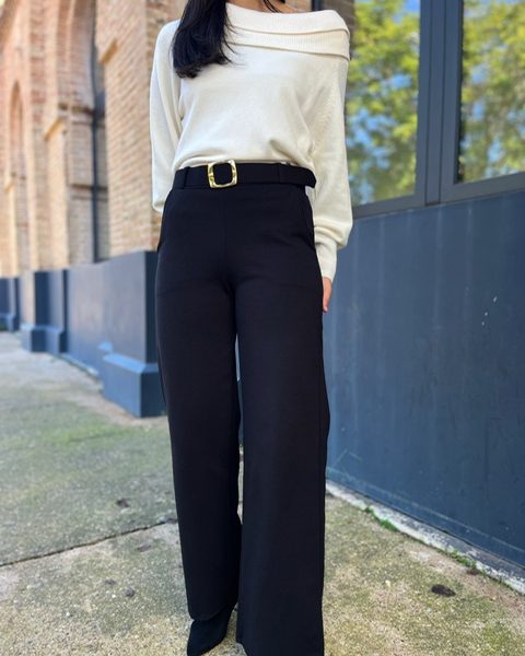 Pantalón Punto Roma Hebilla Dorada Negro