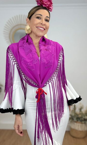 Mantón Soleá Bordado Buganvilla