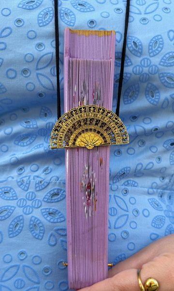 Cuelga Abanicos dorado envejecido