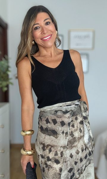 Top Hilo Detalle Negro