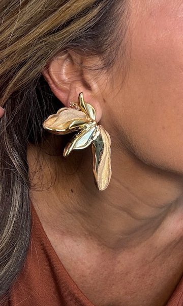 Pendientes pétalos beige