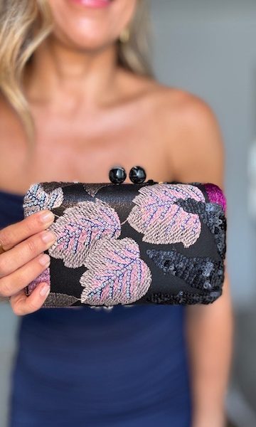 Clutch Lentejuelas Hojas Negro