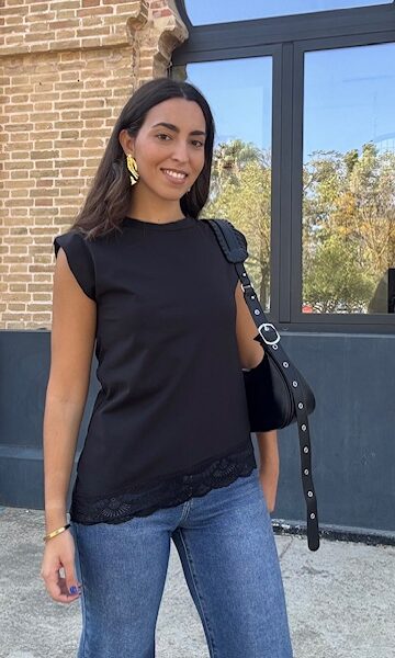 Camiseta Hombreras Encaje Negro