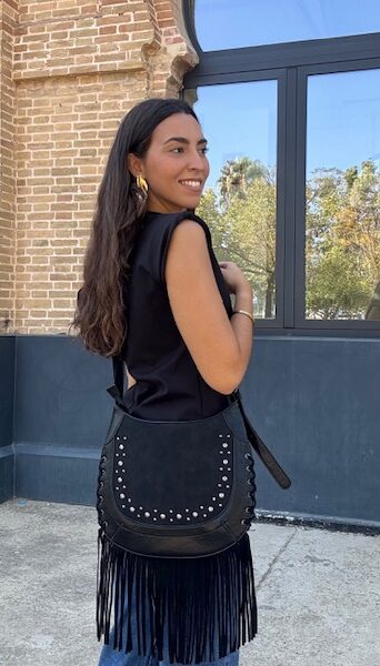 Bolso Flecos Tachas Negro