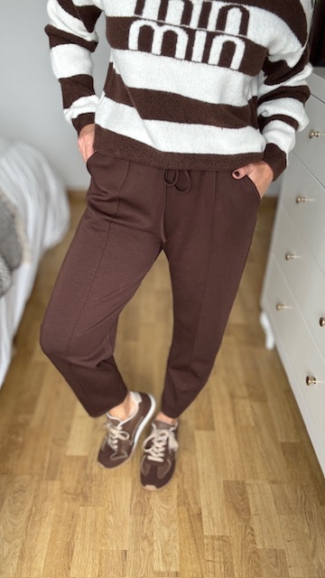 Pantalón deportivo globo marrón - Imagen 2