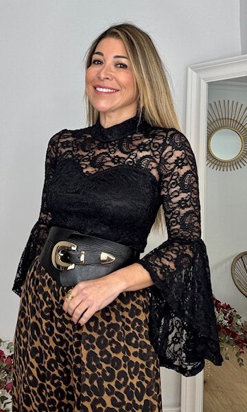 Blusa Úrsula Encaje negro