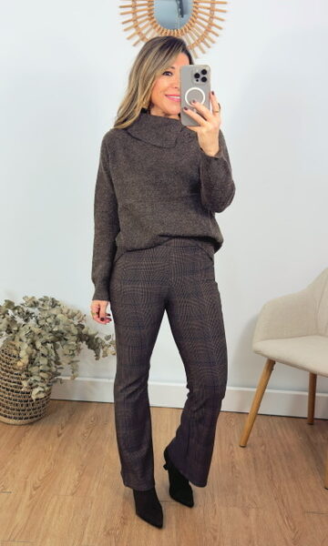 Pantalón Elástico Cuadros Marrón