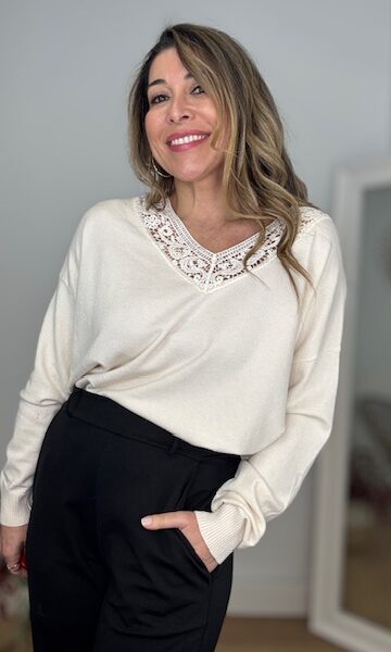 Jersey escote encaje Beige