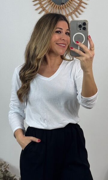 Camiseta Básica algodón escote pico blanco