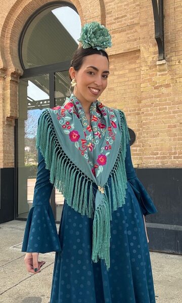 Mantón Bordado Tango Verde Jabonoso