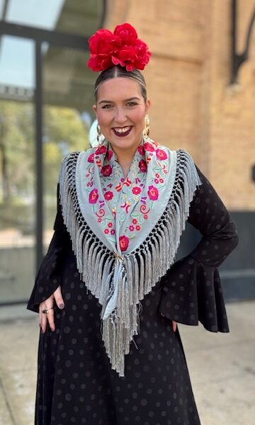 Mantón bordado Tango cadete verde jabonoso