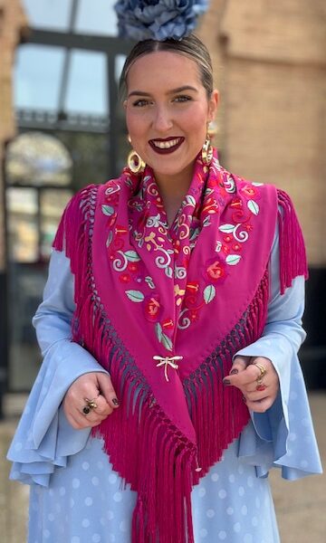 Mantón Bordado Tango Fucsia