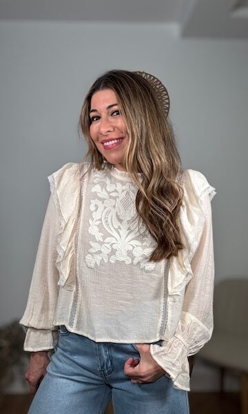 Blusa Luna bordada beige