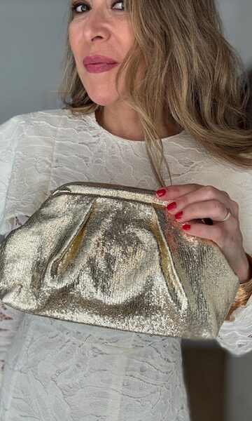 Bolso clutch dorado