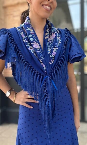 Mantón Bordado Olivares Azulina