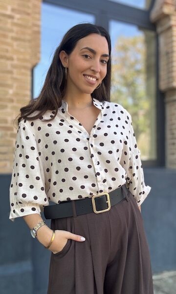 Blusa Lunares Mangas Abullonadas Beige