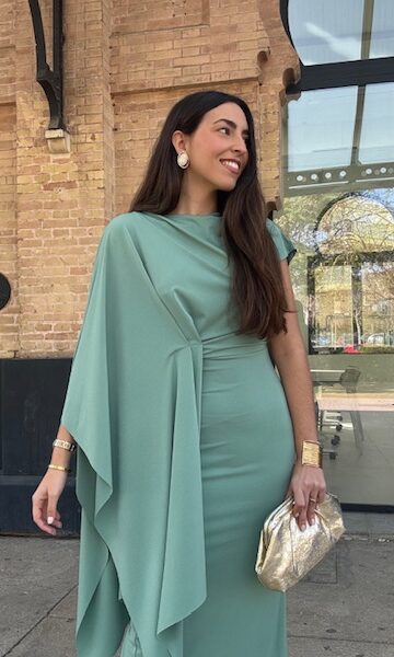 Vestido Con Capa Gilda Verde Jabonoso
