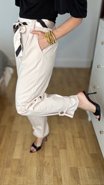 Pantalón Globo Beige Botón - Imagen 4