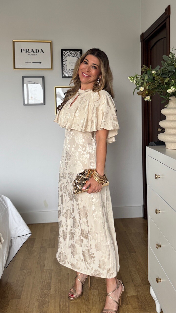 Vestido Satinado Capa Beige - Imagen 8