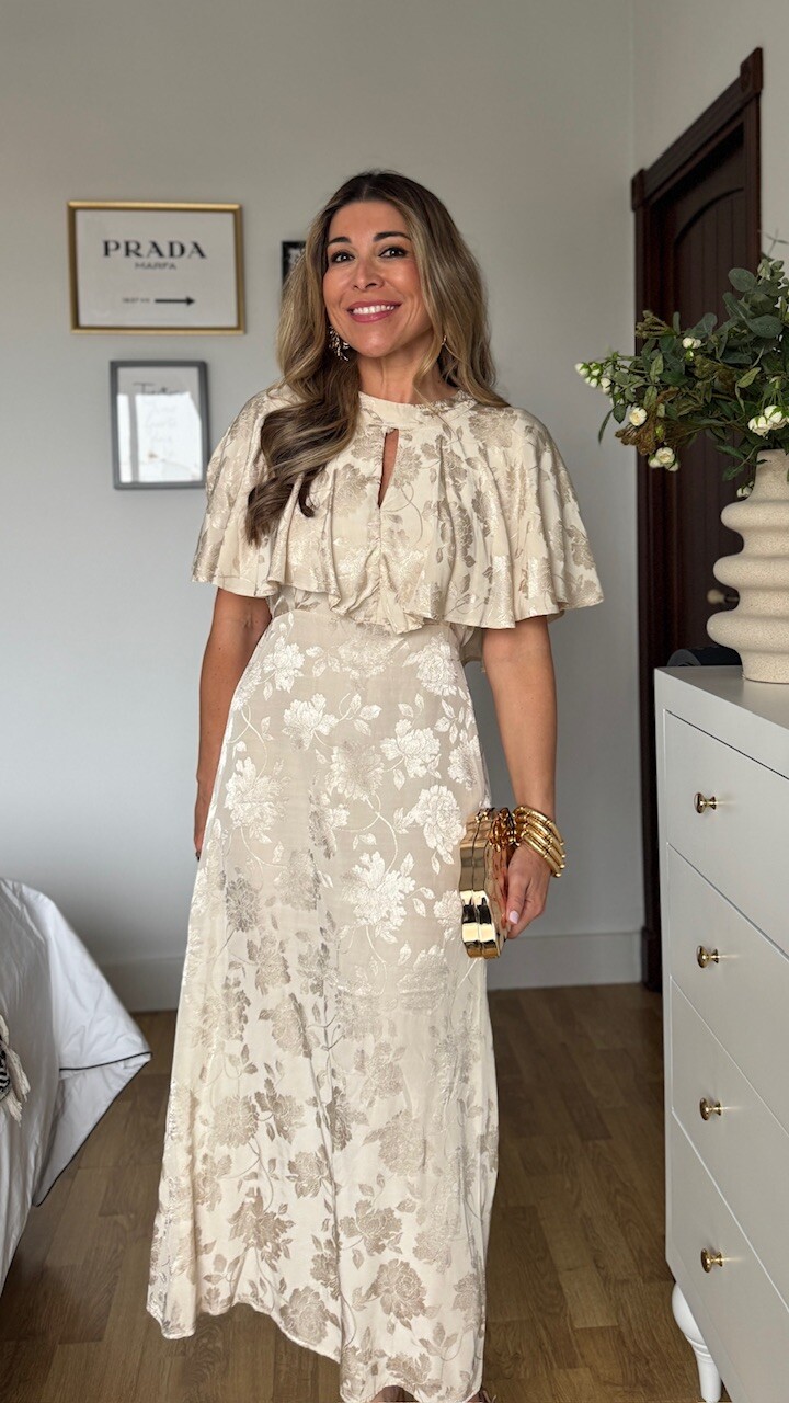 Vestido Satinado Capa Beige - Imagen 6