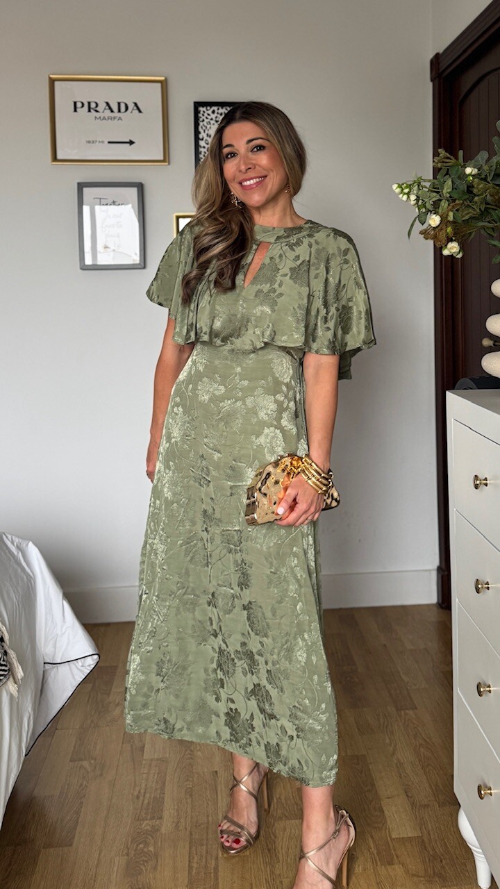 Vestido Satinado Capa Verde Jabonoso - Imagen 2