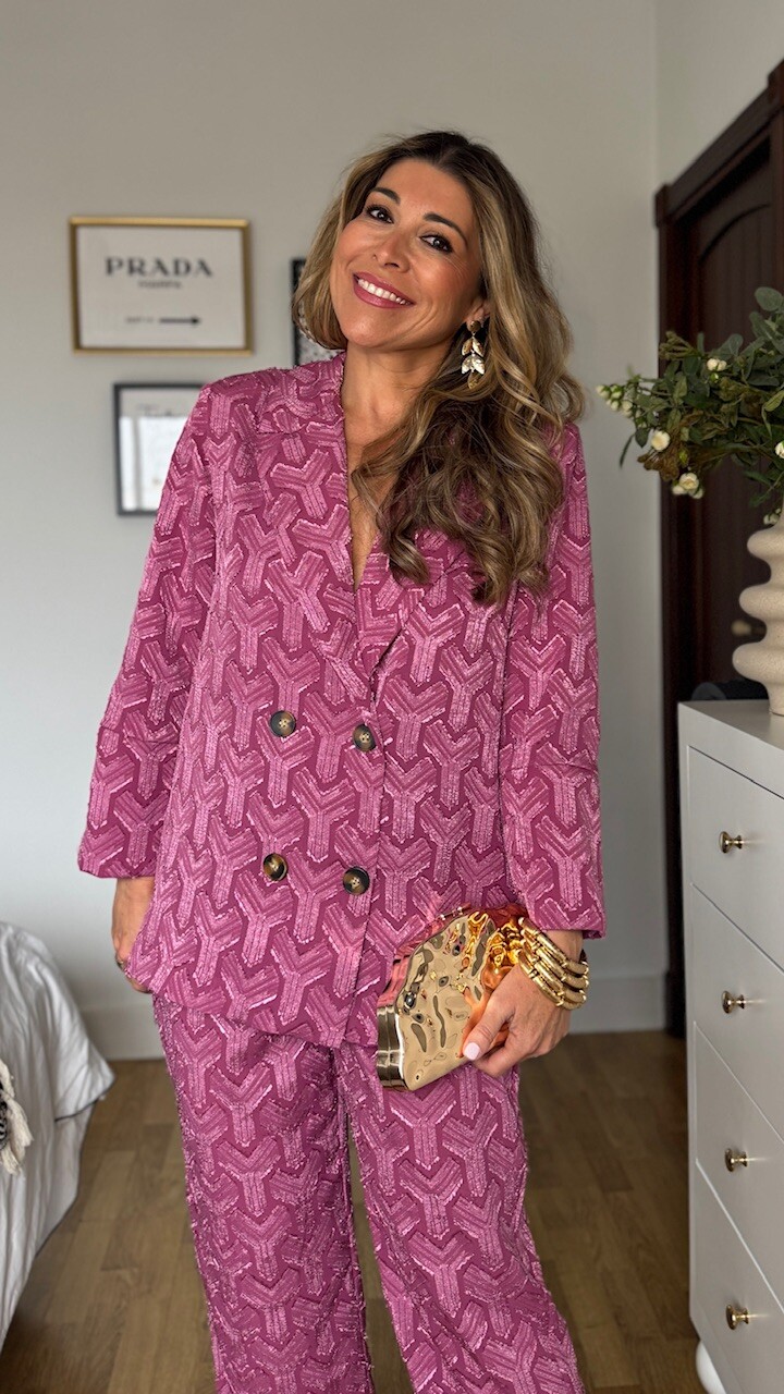 Traje De Chaqueta Olivia Botones Rosa - Imagen 10