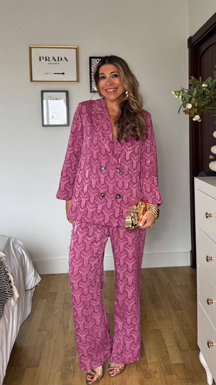 Traje De Chaqueta Olivia Botones Rosa - Imagen 12