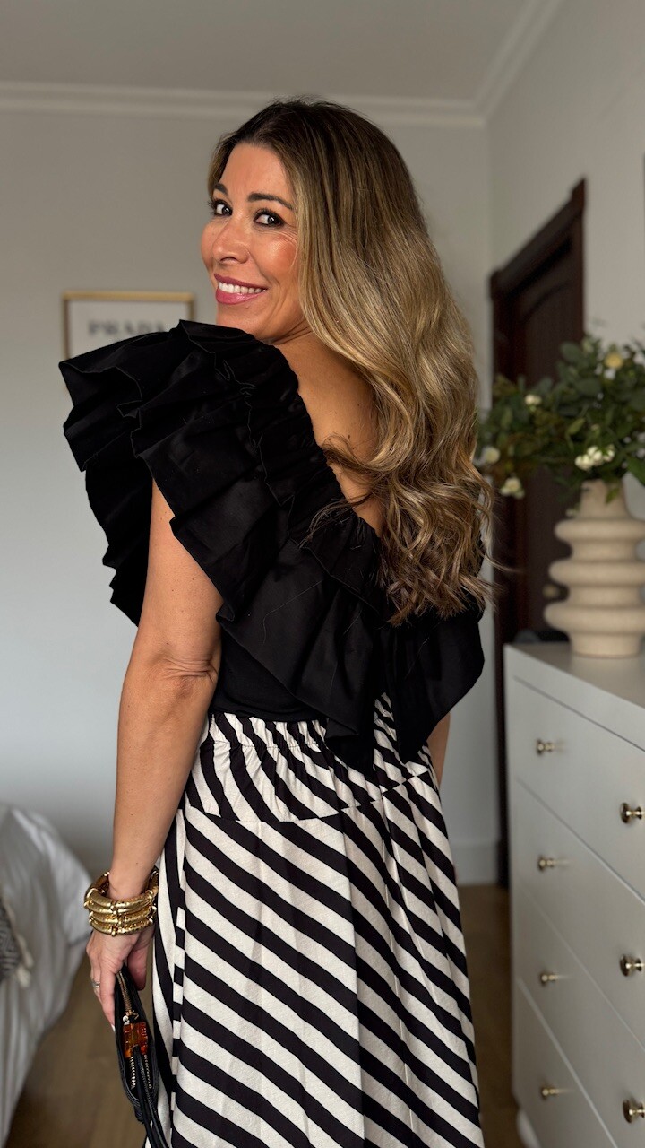 Top Volantes Negro - Imagen 3