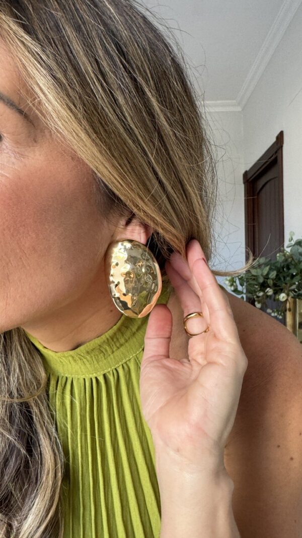Pendientes Casilda relieve dorados