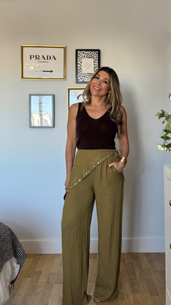 Pantalón Bandana Tachas Verde Pistacho