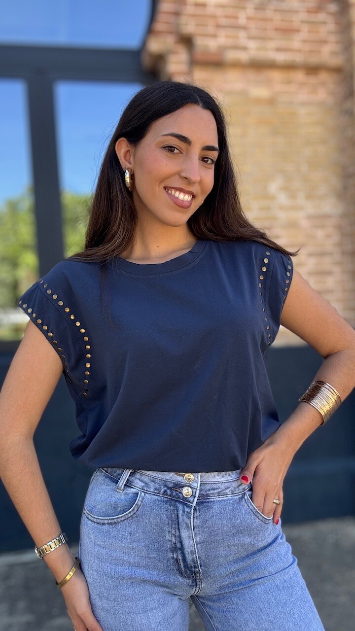 Camiseta Tachuelas Doradas Azul Marino - Imagen 7