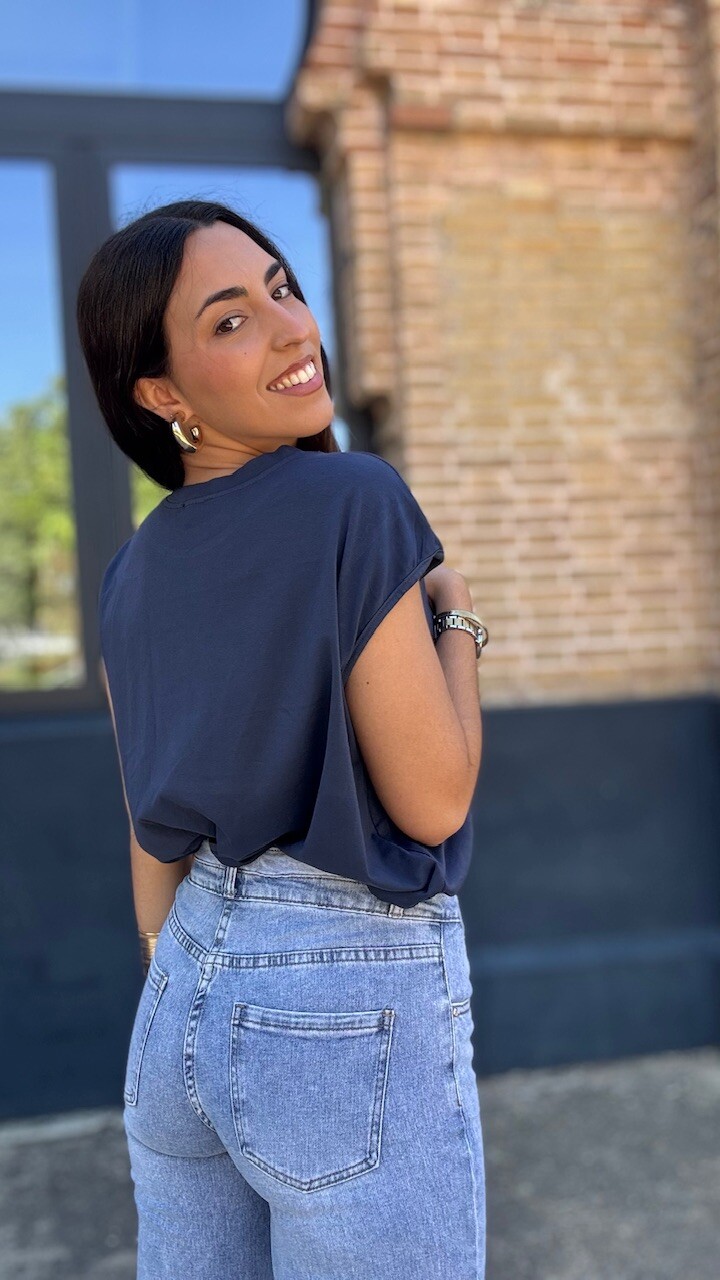 Camiseta Tachuelas Doradas Azul Marino - Imagen 6