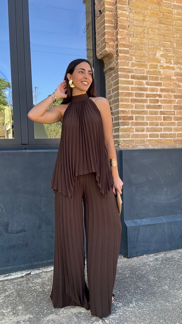 Conjunto Plisado Bari Marrón