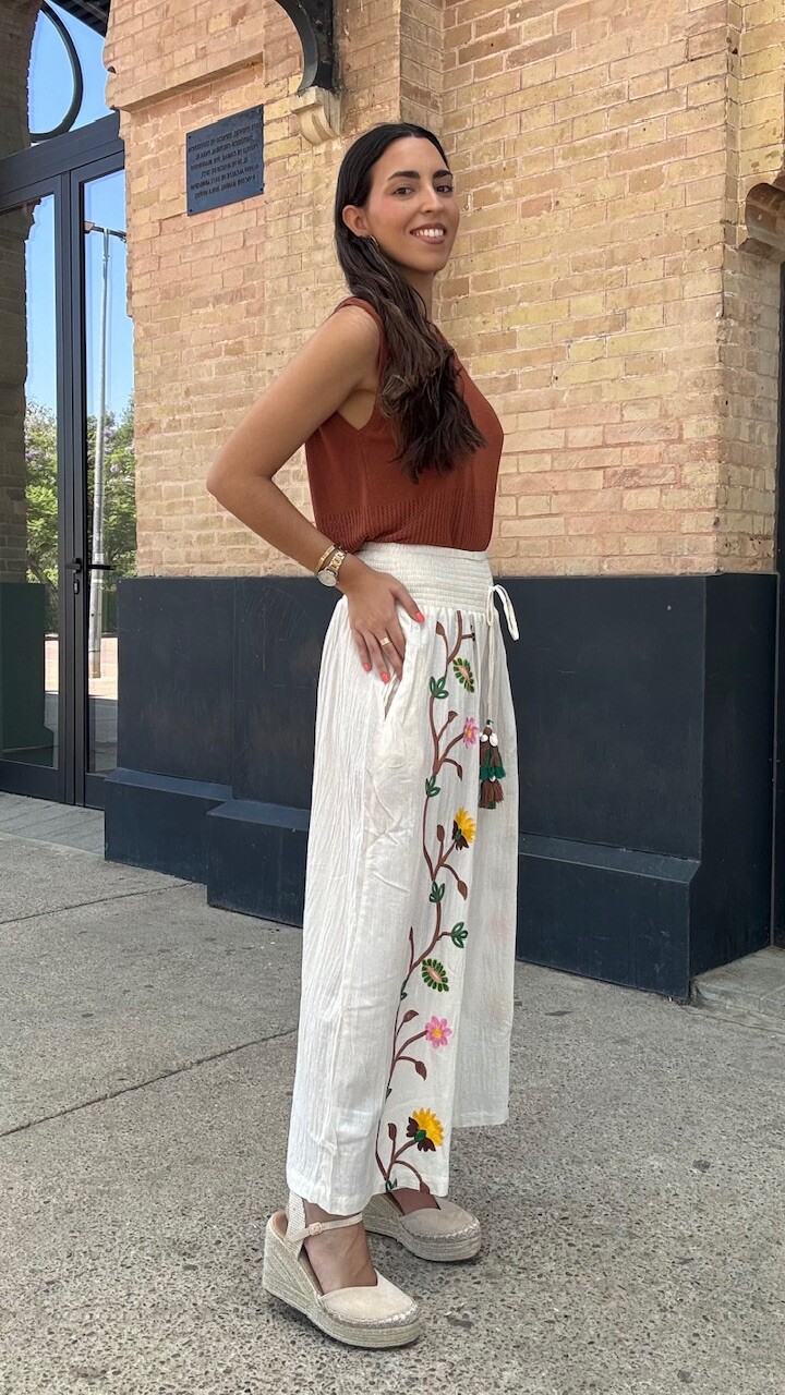 Pantalón Mirta Bordado Beige - Imagen 2