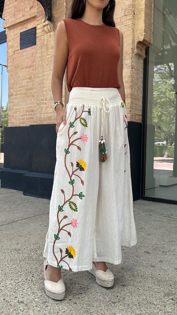 Pantalón Mirta Bordado Beige - Imagen 5