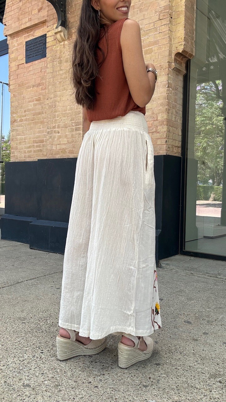 Pantalón Mirta Bordado Beige - Imagen 6