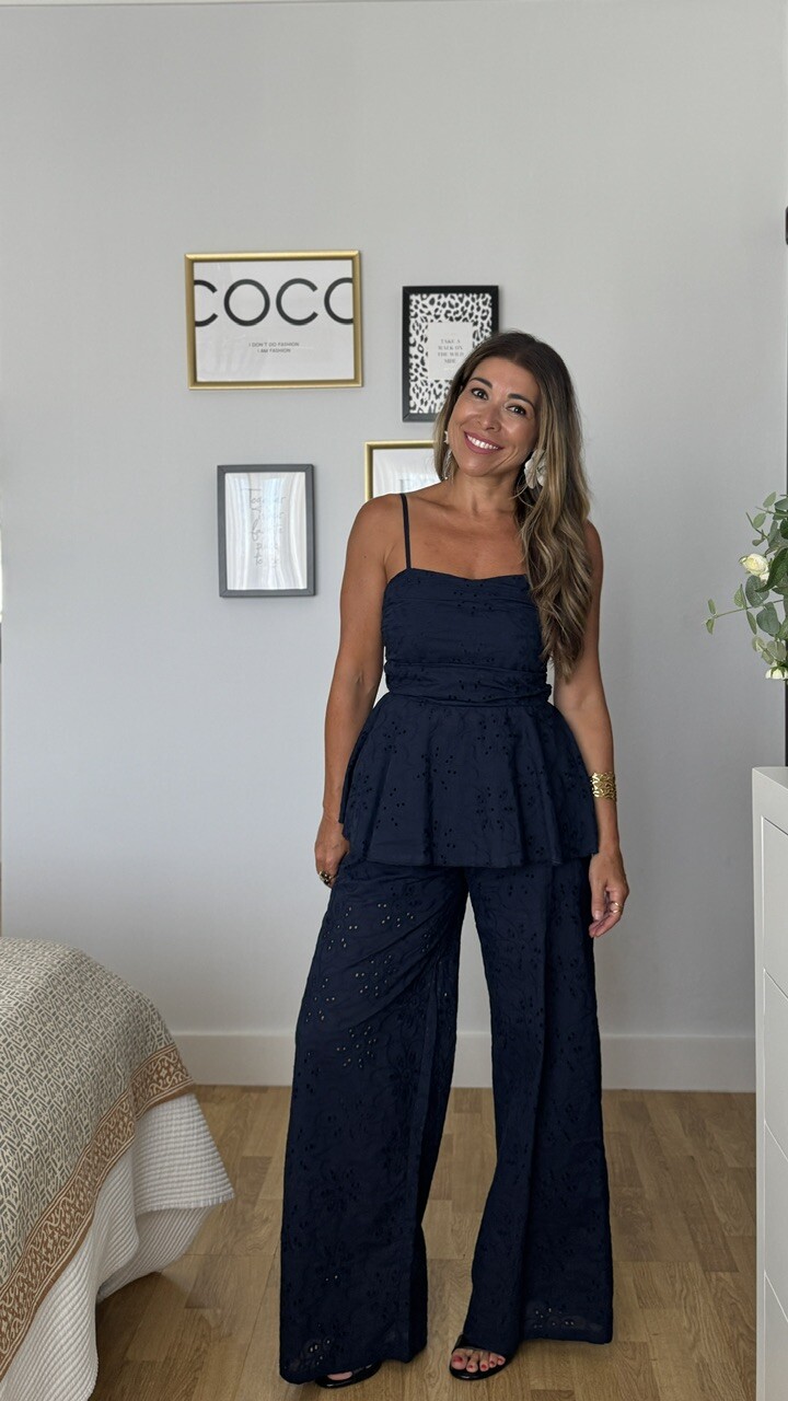 Conjunto Perforado Marino Azul - Imagen 8