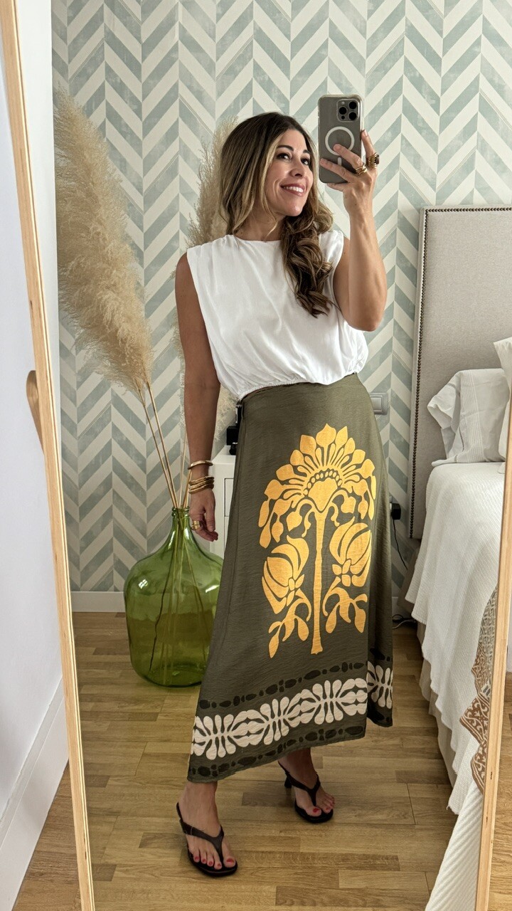 Blusa Carmela Abullonada Blanca - Imagen 9
