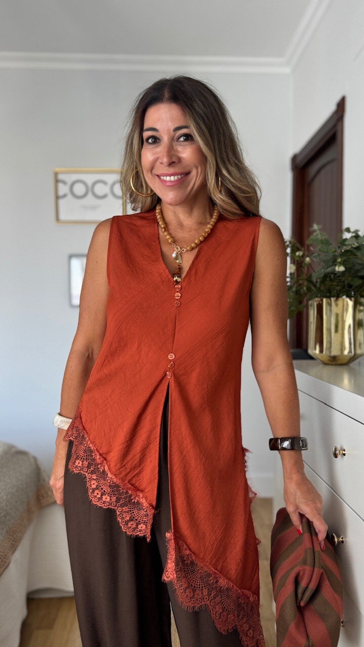 Blusa Asimétrica Encaje Teja - Imagen 5