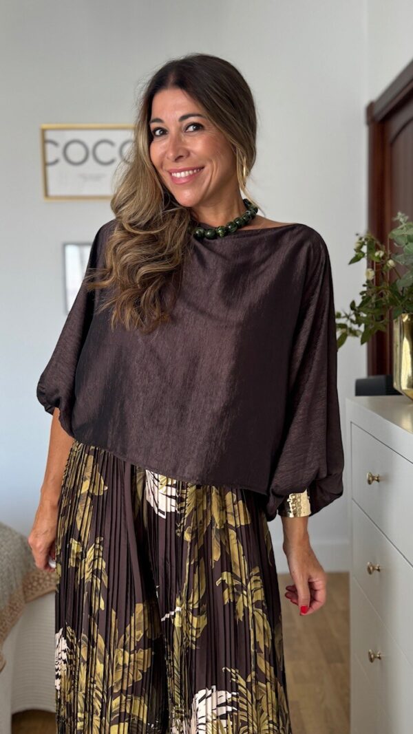 Blusa Priscila Marrón Chocolate