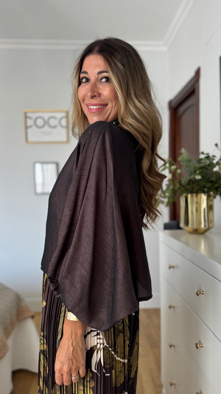 Blusa Priscila Marrón Chocolate - Imagen 2