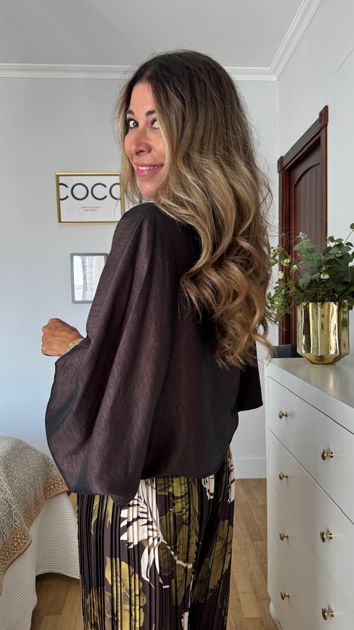 Blusa Priscila Marrón Chocolate - Imagen 4