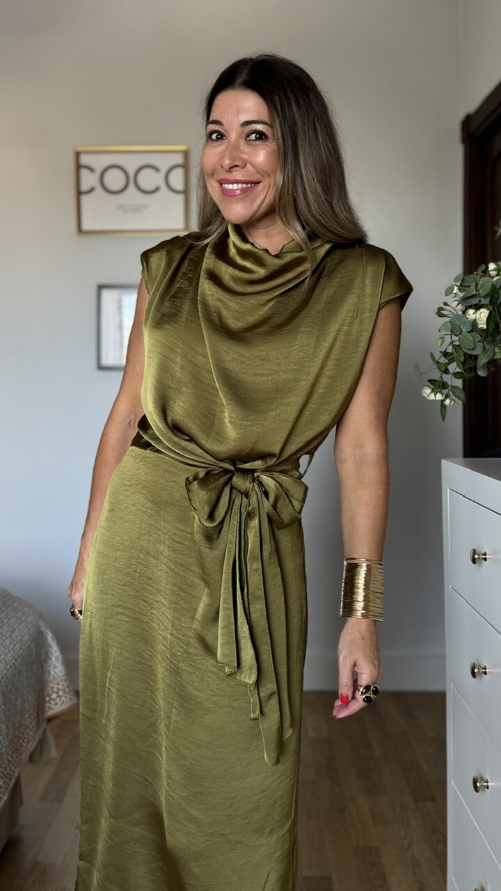 Vestido Génova Satinado Verde Oliva - Imagen 5