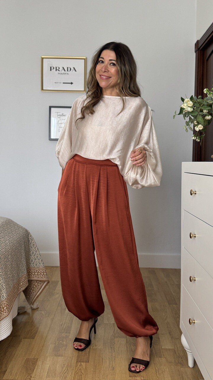 Pantalón bombacho satinado teja 2 - Imagen 5
