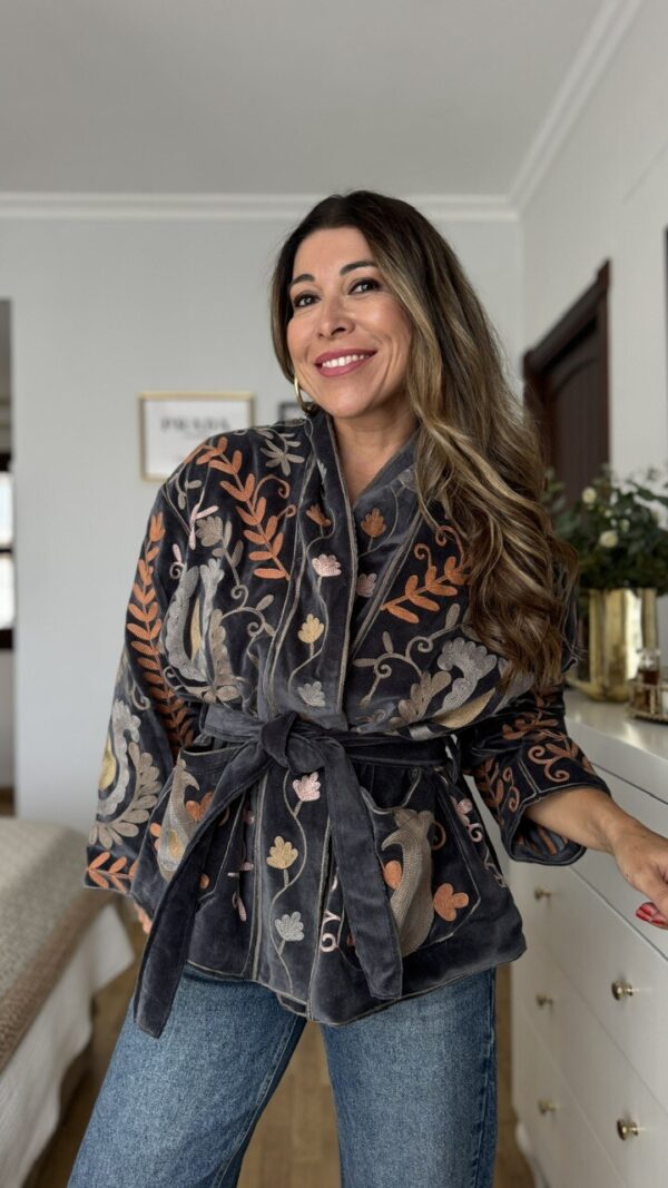 Chaqueta Bordada Terciopelo