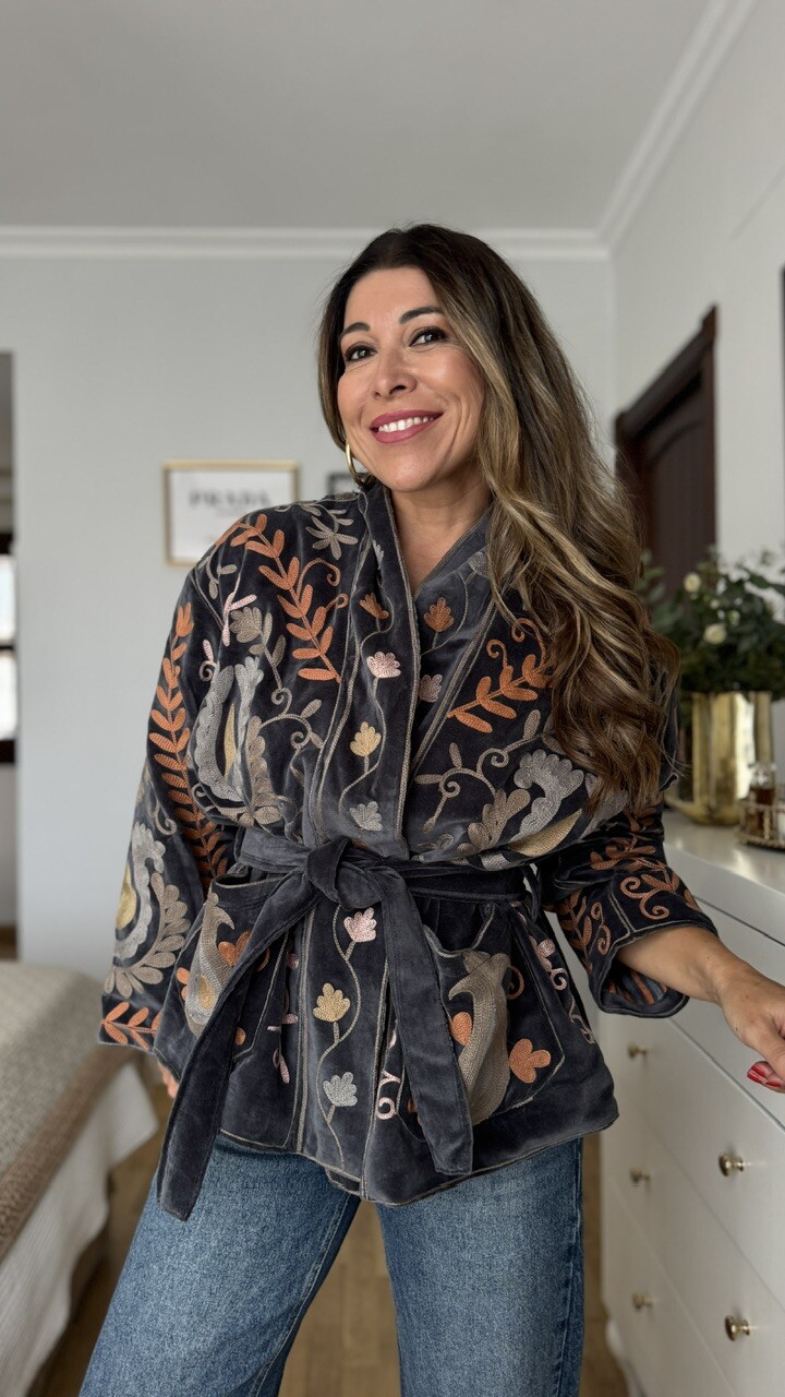 Chaqueta Bordada Terciopelo