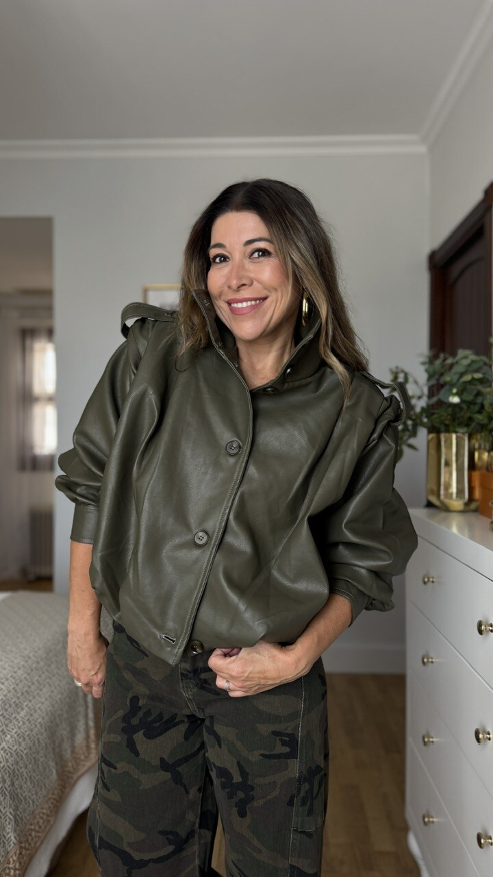 Chaqueta Bomber efecto piel verde caza - Imagen 9
