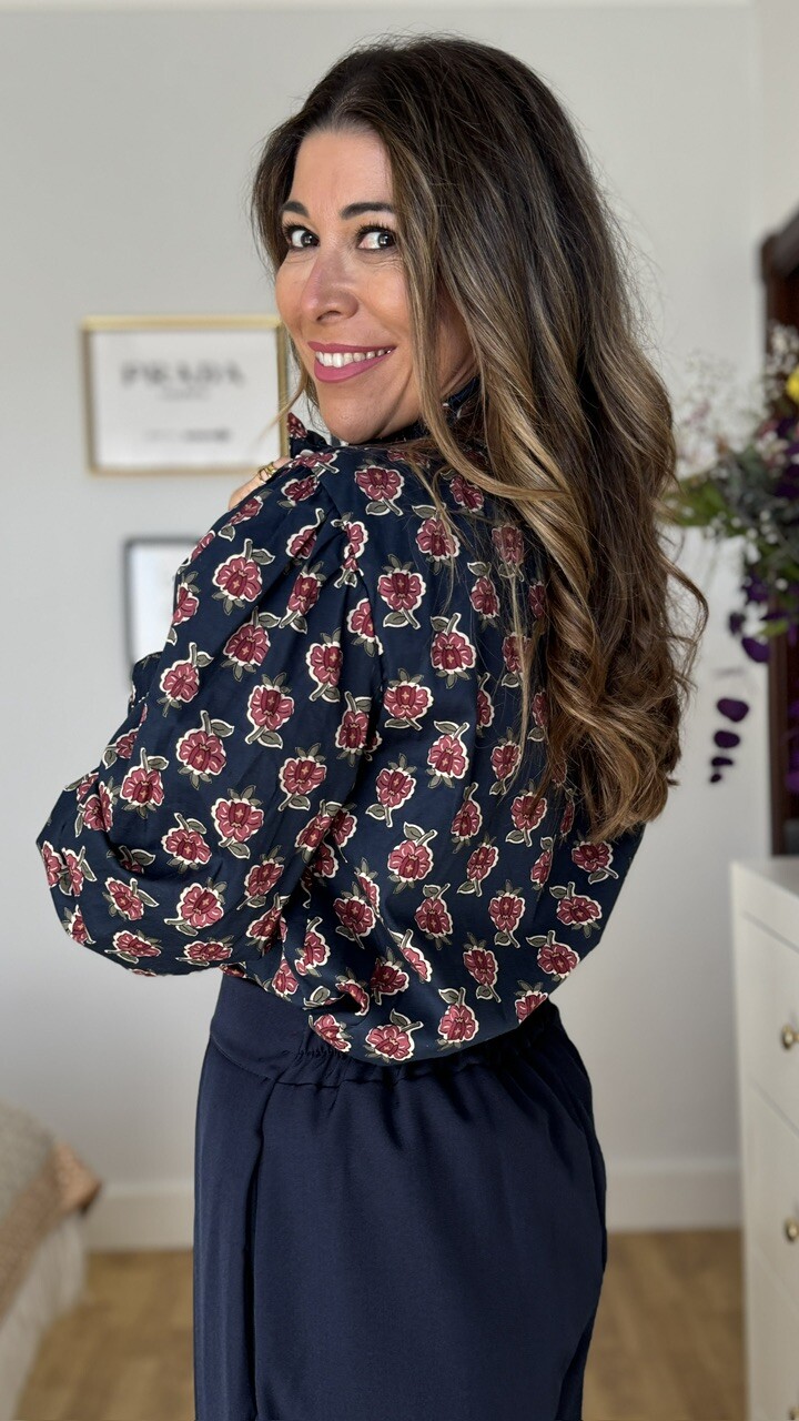 Camisa Cuello Frunce Estampada Flores Azul Marino - Imagen 2