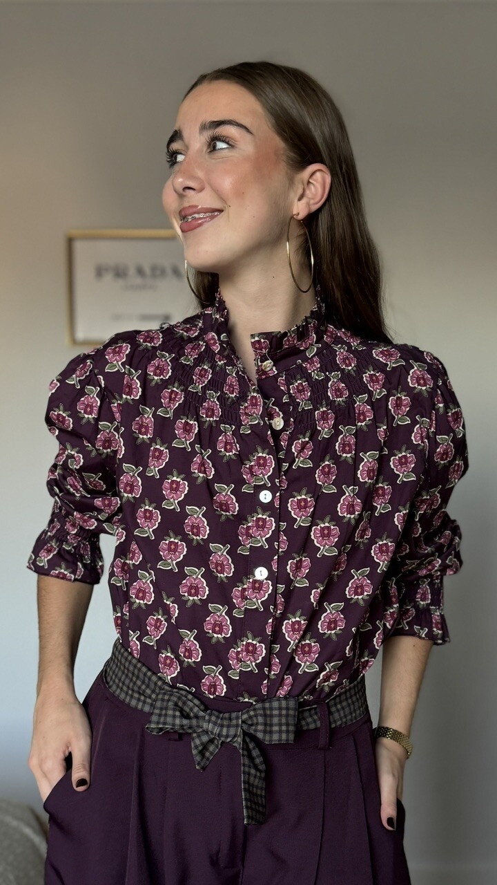 Camisa Cuello Frunce Estampada Flores Berenjena - Imagen 7